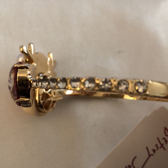 Betsey Johnson Jingle Bell Bling Reindeer Winking & Candy Heart Bangle NWT - Picture 10 of 16